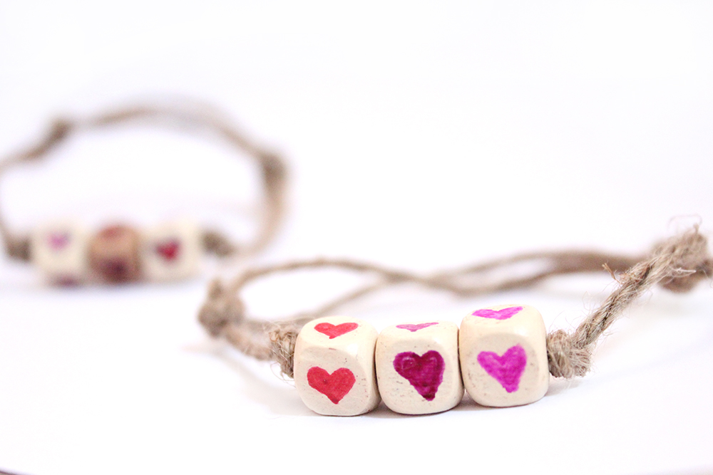 create a heart friendship bracelet