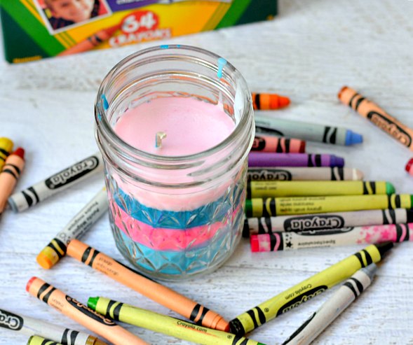 How to make home made paint with old crayons for the kids to use! 