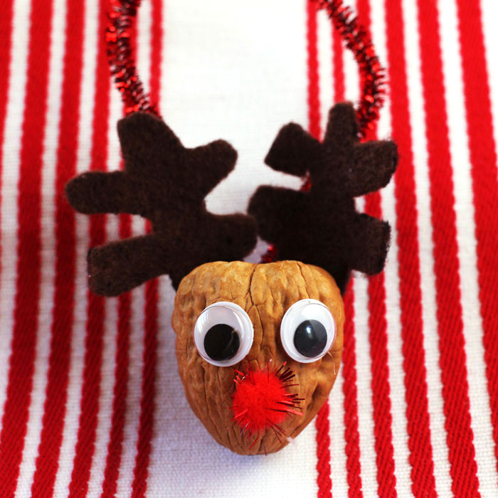 Walnut Reindeer Ornament * Moms and Crafters