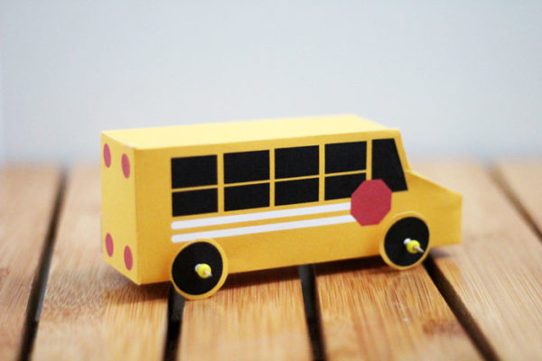 School Bus Treat Boxes - a free printable! * Moms and Crafters