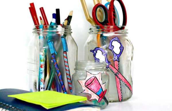 Desk Jar Organizers using coloring pages * Moms and Crafters