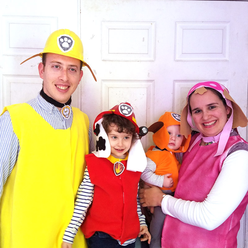 PAW Patrol Family Costume Idea * Moms and Crafters