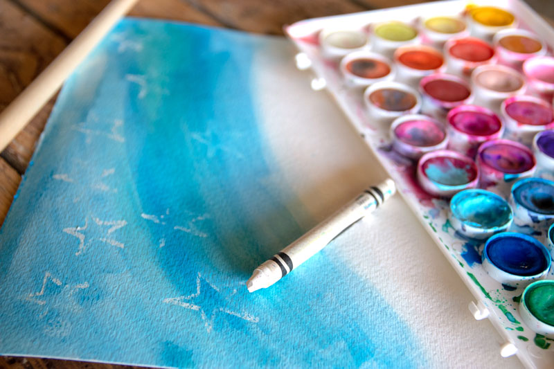 Nếu bạn là một tín đồ của nghệ thuật và muốn trau dồi kỹ năng vẽ tranh watercolor, hãy tham gia khóa học này để học cách vẽ tranh đầy màu sắc và sống động. Đây là một khóa học rất tuyệt vời với các kỹ thuật căn bản, mang lại cho người học cảm giác tự tin và đầy nhiệt huyết với nghệ thuật.