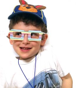 Paper Glasses - Color-in Pretend Glasses Craft * Moms and Crafters