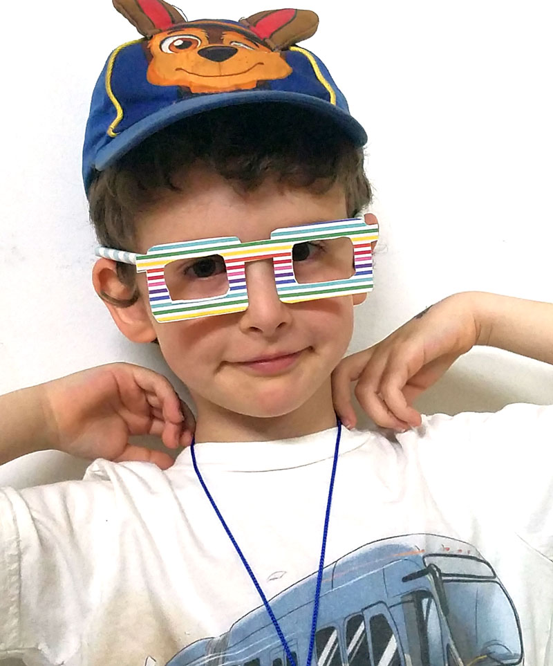 Paper Glasses - Color-in Pretend Glasses Craft * Moms and Crafters