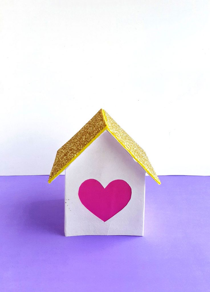 Valentine Paper Lantern - Heart House (free template)