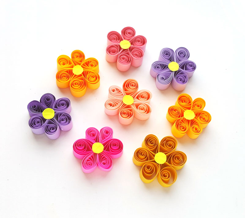 Paper Quilling Wreath With Easy Quilled Paper Flowers