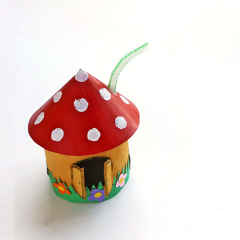 Toadstool House Lantern - Easy Paper Craft for Kids * Moms and Crafters