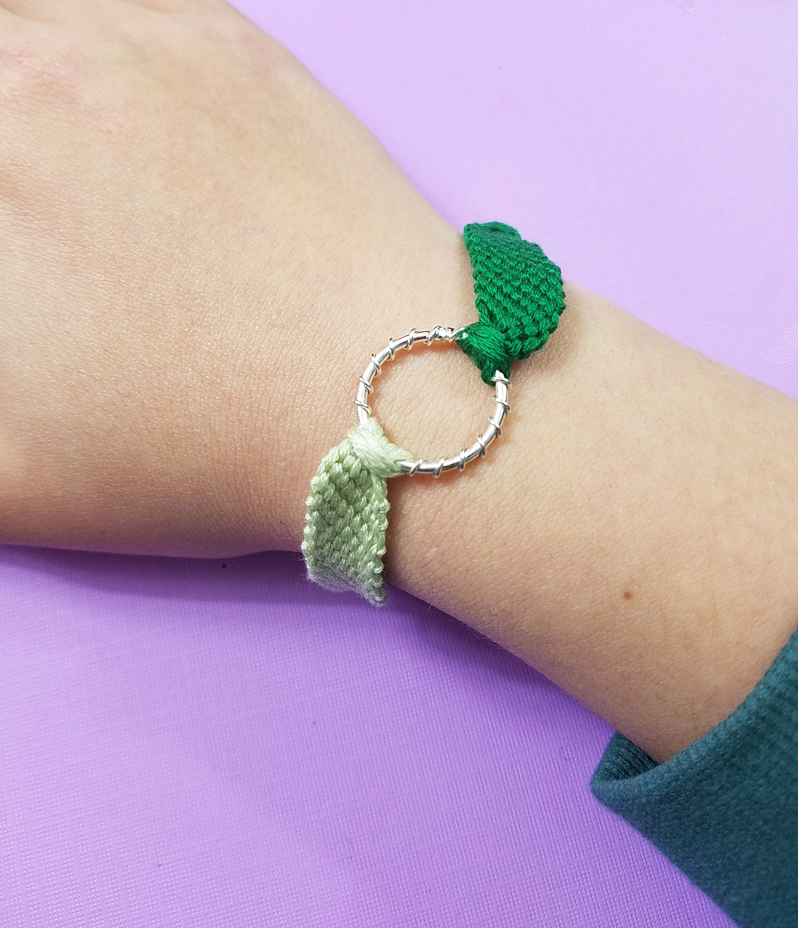 How To Make Adorable Loopdedoo Friendship Bracelets In Just A Few Minutes