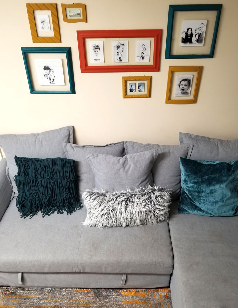 DIY Fur Pillow - How to Sew with Faux Fur for your living room!