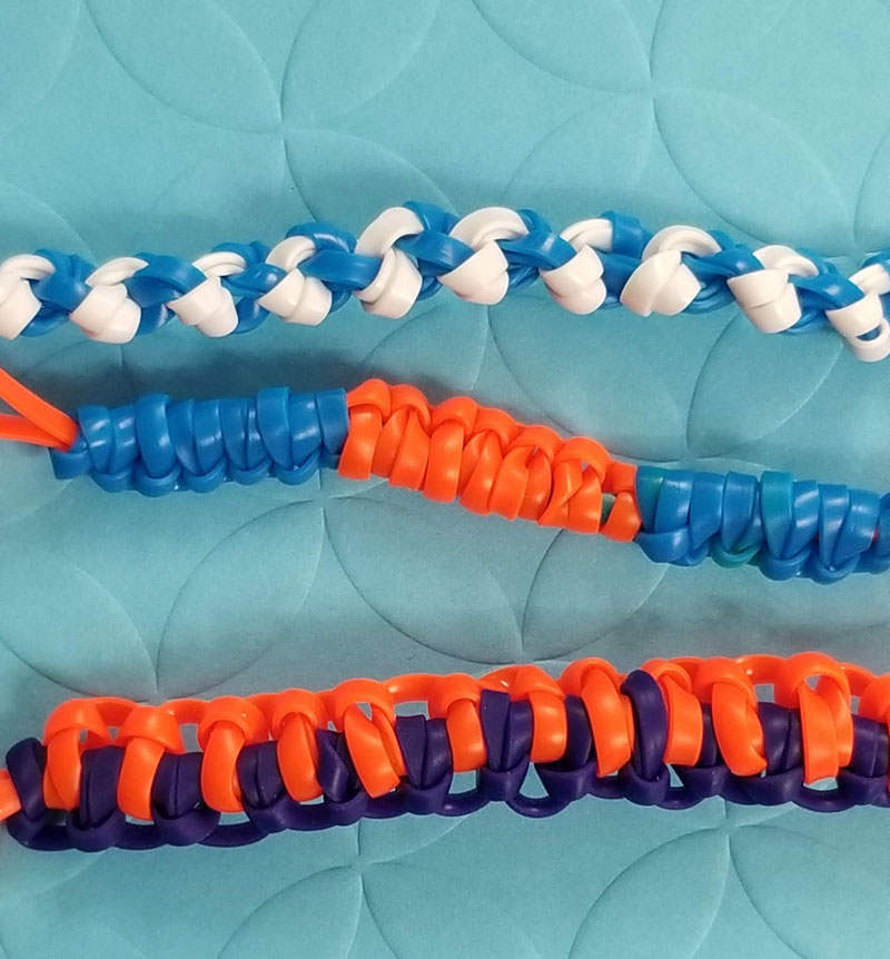 How to Make a Gimp bracelet 3 Ways * Moms and Crafters