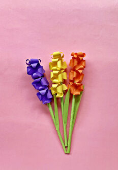 Paper Hyacinth Flower - Free Template * Moms and Crafters