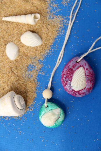 Seashell Necklace - Craft with your beach shells! * Moms and Crafters