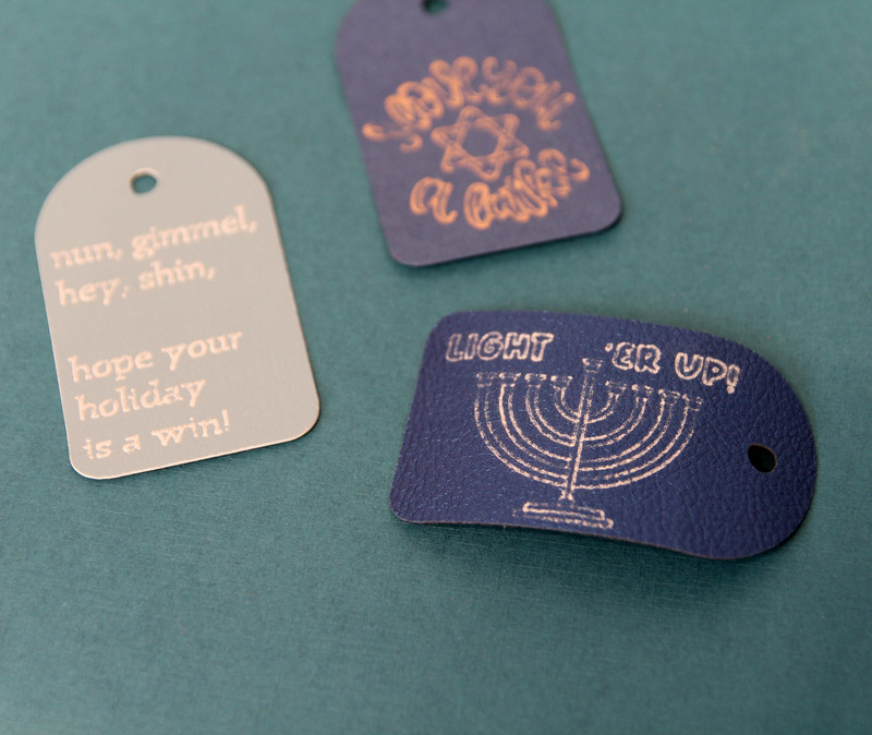 Cricut Foil Gift Tags for Christmas, Hanukkah, and any holiday!