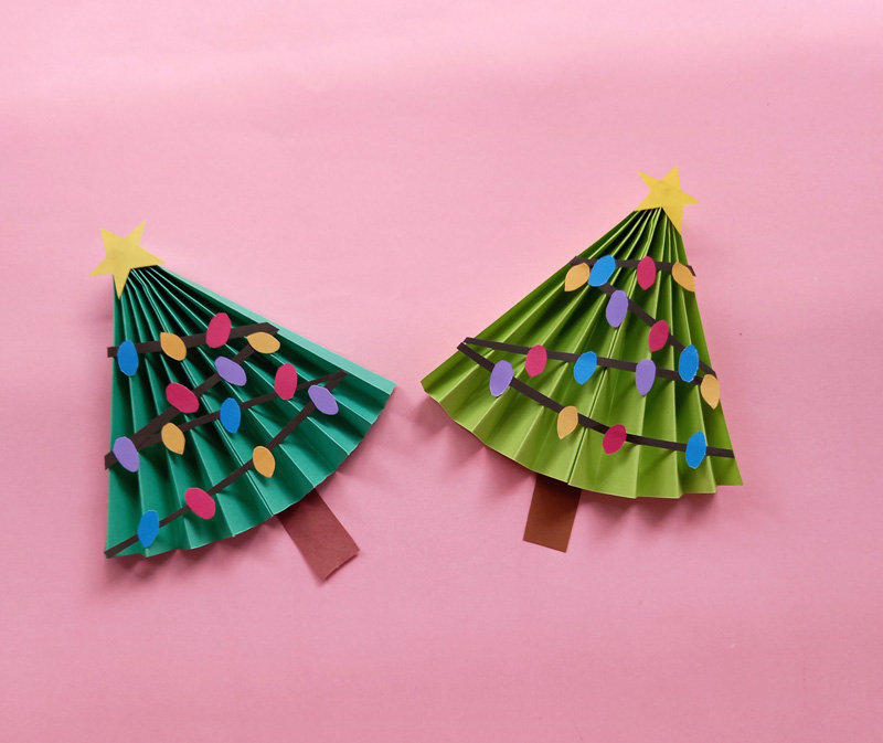 Paper Christmas Tree Craft - Easy Holiday Origami