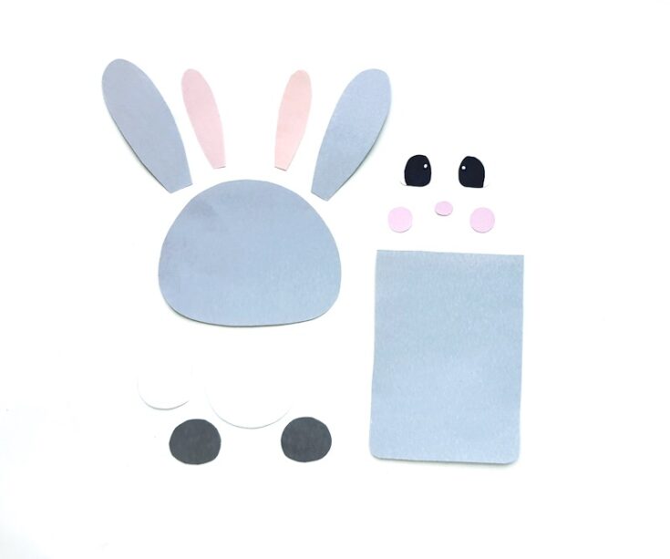 Paper Bag Bunny Puppet - Free Template * Moms and Crafters