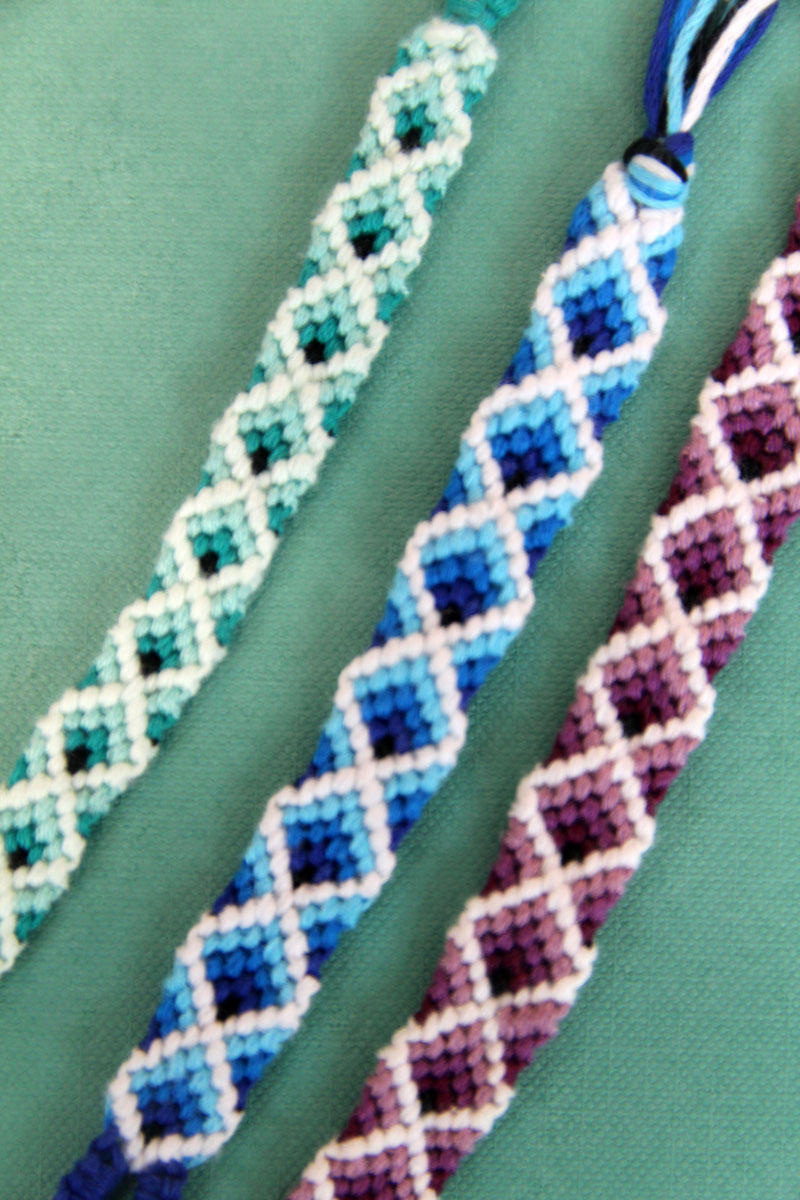 diamonds friendship bracelet pattern green 2