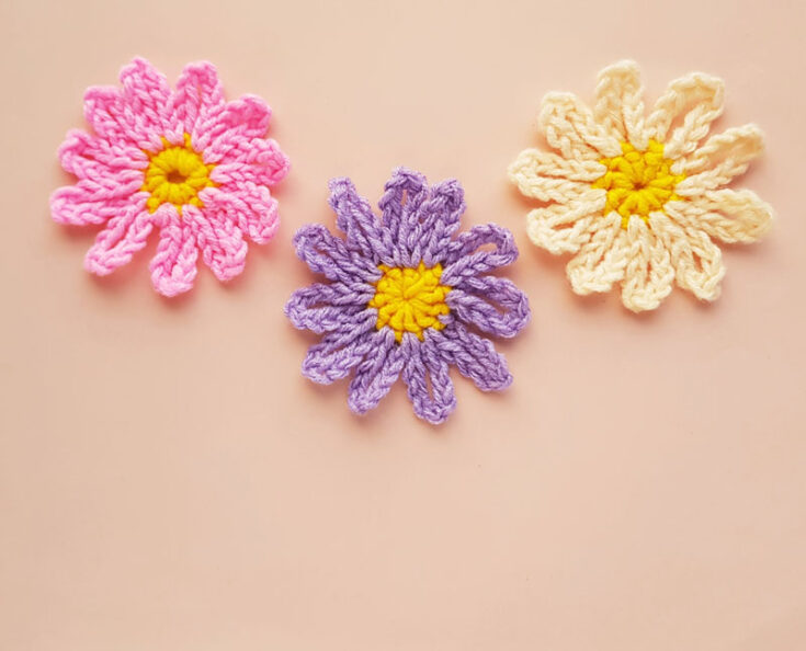 Simple Crocheted Flowers - Easy Pattern for Beginners