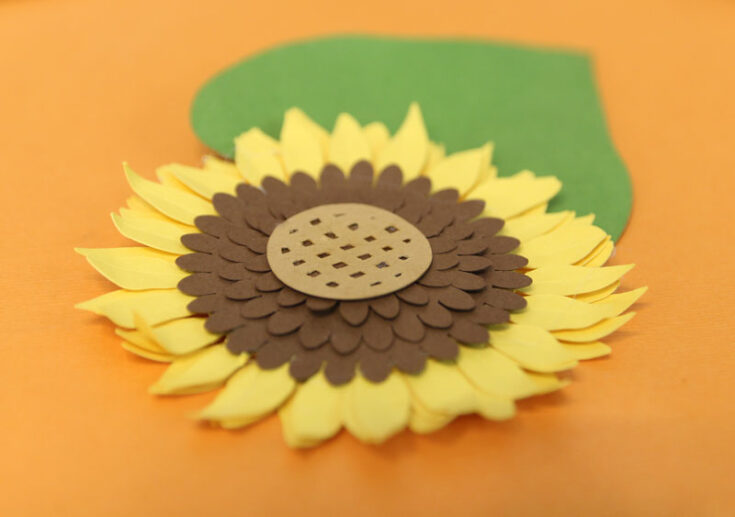 DIY Paper Sunflower Templates * Moms and Crafters