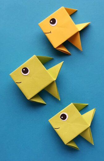 Origami Fish - Easy Tutorial for Beginners * Moms and Crafters