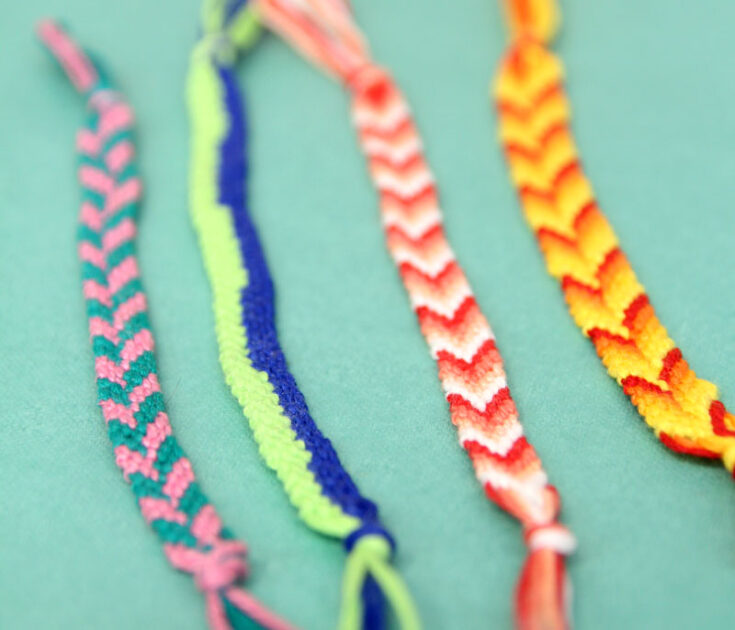 Chevron Friendship Bracelet Pattern: 5 Ways * Moms and Crafters