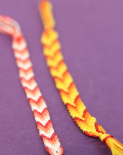 Chevron Friendship Bracelet Pattern: 5 Ways * Moms and Crafters