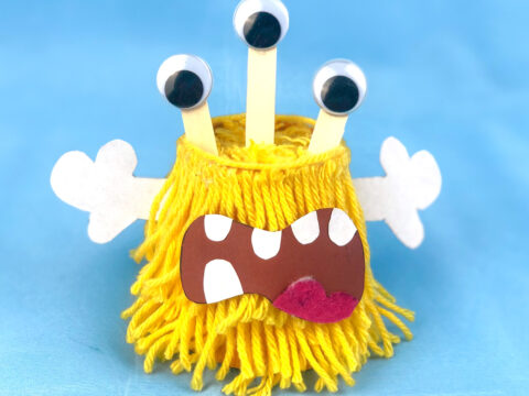 Yarn Monster Craft * Moms and Crafters