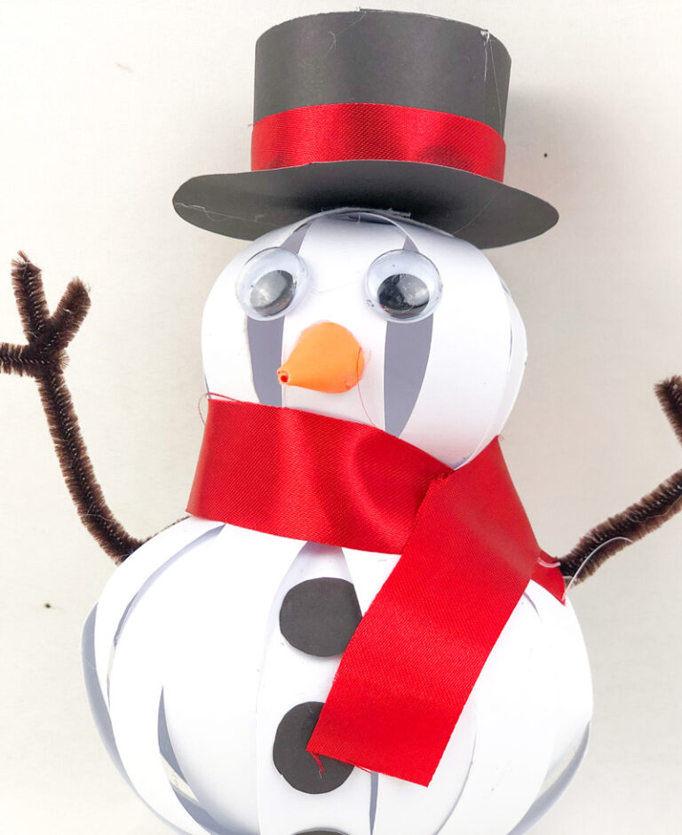 3D Paper Snowman * Moms and Crafters