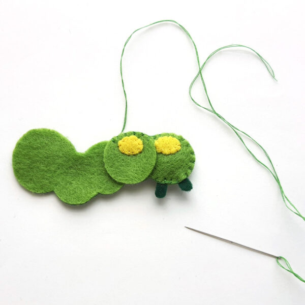 Felt Caterpillar Template * Moms and Crafters