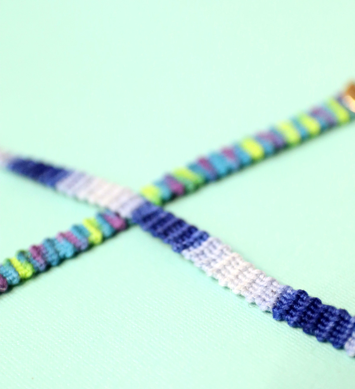 The Deceptively Cool and Insanely Easy Friendship Bracelet Pattern