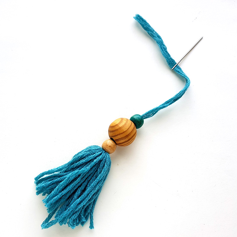 Beaded Tassels for Bags or Anything! * Moms and Crafters