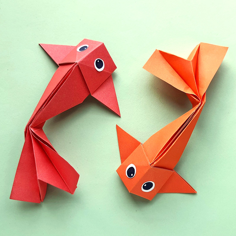 Origami Koi Fish * Moms and Crafters